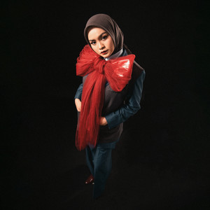 Download Lagu Salma Salsabil - Amin MP3 Download Lagu Salma Salsabil - Amin MP3