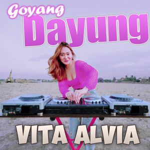 Download Lagu Vita Alvia, Maman Fundy - Goyang Dayung - Remix MP3 Download Lagu Vita Alvia, Maman Fundy - Goyang Dayung - Remix MP3