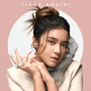 Download Lagu Tiara Andini - Menjadi Dia MP3