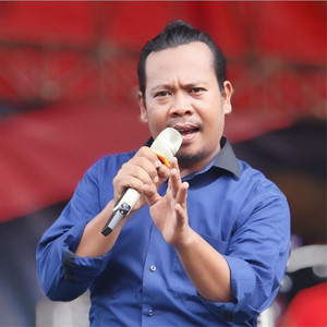 Download Lagu Sultan Trenggono - Ana Kukus Ana Geni MP3 Download Lagu Sultan Trenggono - Ana Kukus Ana Geni MP3