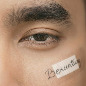 Download Lagu JESENN - Beruntung MP3 Download Lagu JESENN - Beruntung MP3