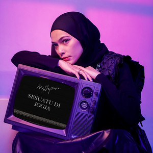 Download Lagu Mitty Zasia - Sesuatu Di Jogja MP3 Download Lagu Mitty Zasia - Sesuatu Di Jogja MP3