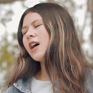 Download Lagu Michelle Wanggi - Pergi Hilang Dan Lupakan MP3