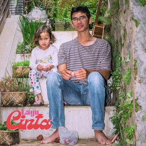 Download Lagu Panji Sakti, Sang Hawa - Lagu Cinta (feat. Sang Hawa) MP3 Download Lagu Panji Sakti, Sang Hawa - Lagu Cinta (feat. Sang Hawa) MP3