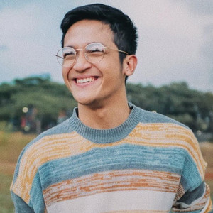 Download Lagu Tri Aji Suaka - Kekasih Yang Tak Dianggap MP3 Download Lagu Tri Aji Suaka - Kekasih Yang Tak Dianggap MP3