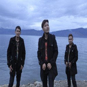 Download Lagu DE'FAMA TRIO - Salah Pillit MP3 Download Lagu DE'FAMA TRIO - Salah Pillit MP3