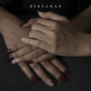 Download Lagu Sepijak - Bertahan MP3 Download Lagu Sepijak - Bertahan MP3