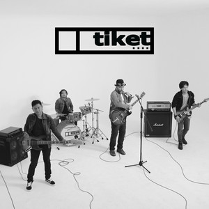 Download Lagu Tiket - Hanya Kamu Yang Bisa (Electric Version) - Remastered 2022 MP3
