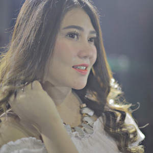 Download Lagu Via Vallen - Satu Hati Sampai Mati MP3 Download Lagu Via Vallen - Satu Hati Sampai Mati MP3