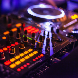 Download Lagu DJ NABRAHA - Dj Akuu Meriiang MP3 Download Lagu DJ NABRAHA - Dj Akuu Meriiang MP3