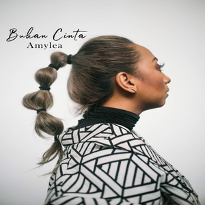 Download Lagu Amylea - Bukan Cinta - From "Cari Aku Di Syurga" Soundtrack MP3