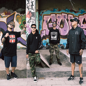 Download Lagu Eyefeelsix - Persetankan Dunia MP3 Download Lagu Eyefeelsix - Persetankan Dunia MP3