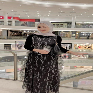 Download Lagu Fauzana - Kasiah Manjoan Urang MP3 Download Lagu Fauzana - Kasiah Manjoan Urang MP3