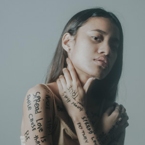 Download Lagu Faye Risakotta - Simple MP3 Download Lagu Faye Risakotta - Simple MP3