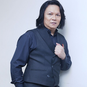 Download Lagu Ronnie Hussein - Menanti Janji MP3 Download Lagu Ronnie Hussein - Menanti Janji MP3