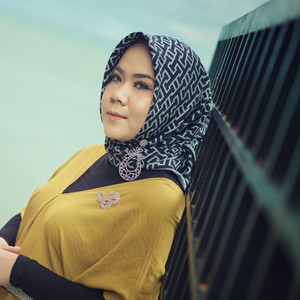 Download Lagu Rayola - Barayo Di Kampuang MP3 Download Lagu Rayola - Barayo Di Kampuang MP3