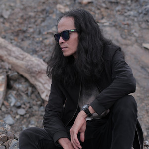 Download Lagu Junaidi Alfan - Salah Memilih Dia MP3 Download Lagu Junaidi Alfan - Salah Memilih Dia MP3