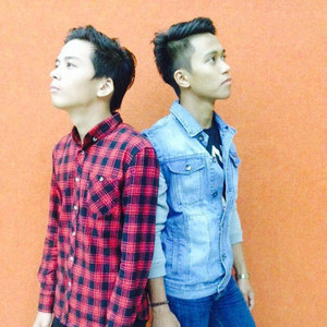 Download Lagu Firzo - Lupakan Dia Cintai Aku MP3 Download Lagu Firzo - Lupakan Dia Cintai Aku MP3