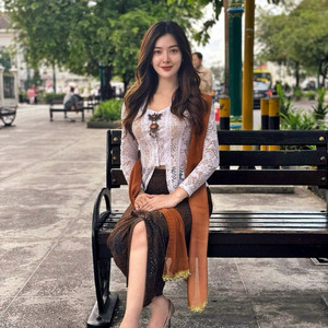 Download Lagu DJ Gabriela Saddock - DJ LOS DOL MP3 Download Lagu DJ Gabriela Saddock - DJ LOS DOL MP3