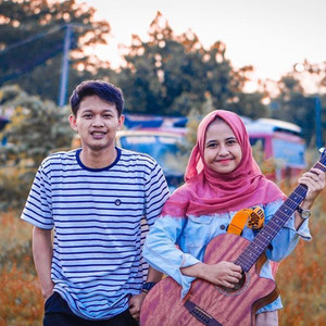 Download Lagu Didik Budi, Cindi Cintya Dewi - Kowe Tresnoku MP3 Download Lagu Didik Budi, Cindi Cintya Dewi - Kowe Tresnoku MP3