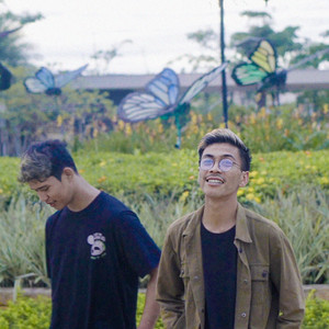 Download Lagu Dash Uciha, Daman Nula - Seanggun Warna Senja Menyapa MP3 Download Lagu Dash Uciha, Daman Nula - Seanggun Warna Senja Menyapa MP3