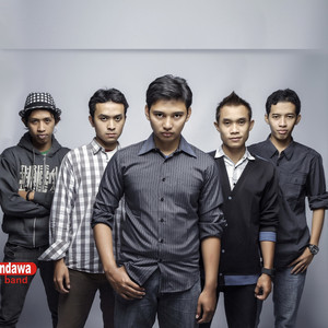 Download Lagu Pandawa Lima Band - Semakin Cinta MP3 Download Lagu Pandawa Lima Band - Semakin Cinta MP3