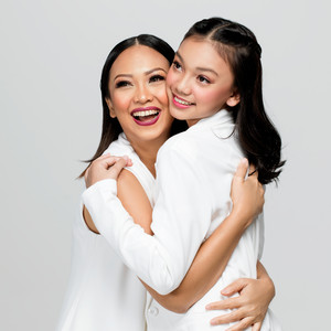 Download Lagu Naura - Karena Kamu Artinya Cinta (Sentuhan Ibu) MP3 Download Lagu Naura - Karena Kamu Artinya Cinta (Sentuhan Ibu) MP3