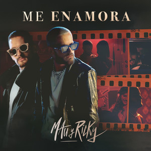 Download Lagu Mau y Ricky - Me Enamora MP3