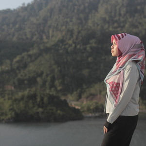 Download Lagu Vanny Vabiola - Tak Ingin Sendiri MP3