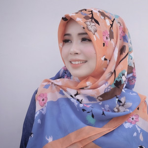 Download Lagu Vanny Vabiola - Hati Siapa Tak Luka MP3