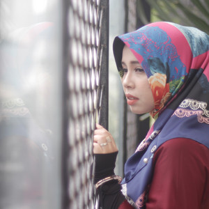 Download Lagu Vanny Vabiola - Jangan Salah Menilai MP3 Download Lagu Vanny Vabiola - Jangan Salah Menilai MP3