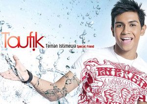 Download Lagu Taufik Batisah - Berserah MP3 Download Lagu Taufik Batisah - Berserah MP3