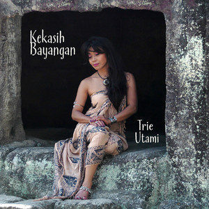 Download Lagu Trie Utami - Kekasih Bayangan MP3 Download Lagu Trie Utami - Kekasih Bayangan MP3