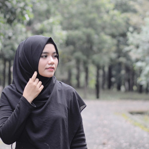 Download Lagu Sri Fayola - Dendang Anak Kuliah MP3