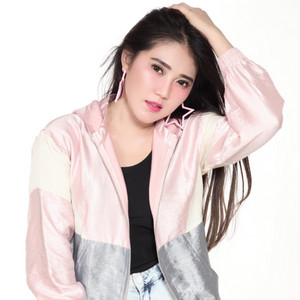 Download Lagu Via Vallen - Mantan Tersayang MP3 Download Lagu Via Vallen - Mantan Tersayang MP3