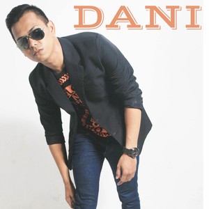 Download Lagu Dani - Palsu MP3 Download Lagu Dani - Palsu MP3