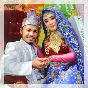 Download Lagu AlxStudio - Ade Jilbab Ungu (Cover Version) MP3 Download Lagu AlxStudio - Ade Jilbab Ungu (Cover Version) MP3