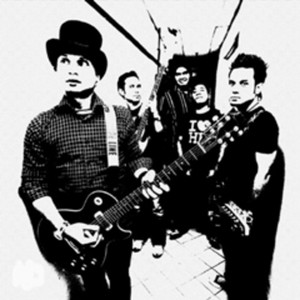 Download Lagu Indie Mice - Selamat Hari Raya (Acoustic Version) MP3 Download Lagu Indie Mice - Selamat Hari Raya (Acoustic Version) MP3