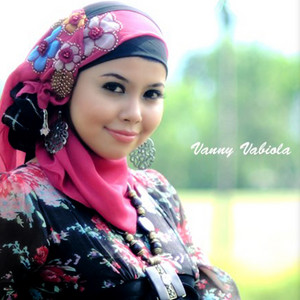 Download Lagu Vanny Vabiola - Bulan Sabik MP3 Download Lagu Vanny Vabiola - Bulan Sabik MP3