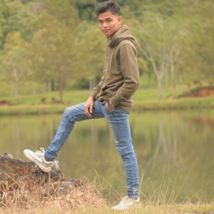 Download Lagu Rimansyah Pandia - Luka Di Atas Derita MP3 Download Lagu Rimansyah Pandia - Luka Di Atas Derita MP3