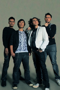 Download Lagu Mojo - Roman Cinta MP3 Download Lagu Mojo - Roman Cinta MP3