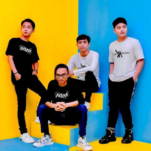 Download Lagu Tri Suaka, Si kembar - Cinta Terpendam MP3 Download Lagu Tri Suaka, Si kembar - Cinta Terpendam MP3