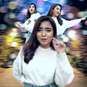 Download Lagu Dini Kurnia - Perih MP3 Download Lagu Dini Kurnia - Perih MP3