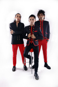 Download Lagu Klangit, Ila Damiaa - Satu Sama (feat. Ila Damiaa) MP3 Download Lagu Klangit, Ila Damiaa - Satu Sama (feat. Ila Damiaa) MP3