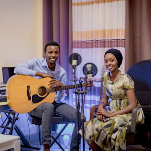 Download Lagu Papi Clever & Dorcas - Ni Yesu wangize MP3 Download Lagu Papi Clever & Dorcas - Ni Yesu wangize MP3