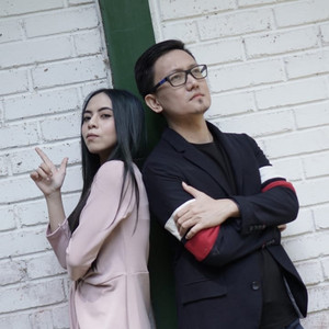 Download Lagu Kondar Super, Cempaka Apsella - Terkubur Duka Lara MP3 Download Lagu Kondar Super, Cempaka Apsella - Terkubur Duka Lara MP3