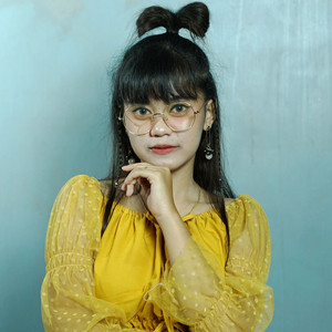 Download Lagu Esa Risty - Alum MP3 Download Lagu Esa Risty - Alum MP3