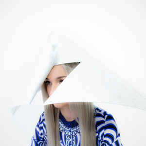 Download Lagu Poppy - I'm Poppy MP3 Download Lagu Poppy - I'm Poppy MP3