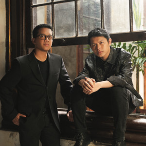 Download Lagu Rony Parulian, Andi Rianto - Sepenuh Hati MP3