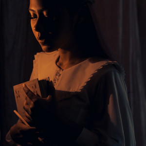 Download Lagu Nadin Amizah - Seperti Tulang MP3 Download Lagu Nadin Amizah - Seperti Tulang MP3